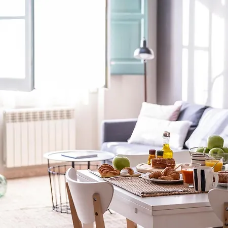 Bravissimo Pons I Marti, 2-bedroom Duplex Lägenhet