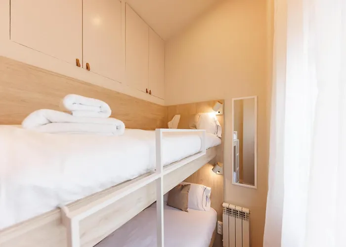 Bravissimo Pons I Marti, 2-bedroom Duplex Appartement *