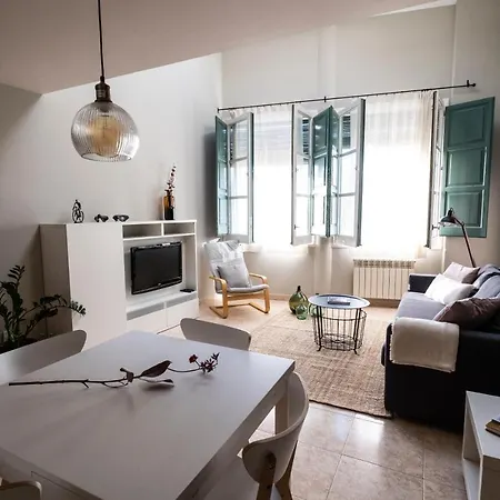 Bravissimo Pons I Marti, 2-bedroom Duplex Apartament Girona